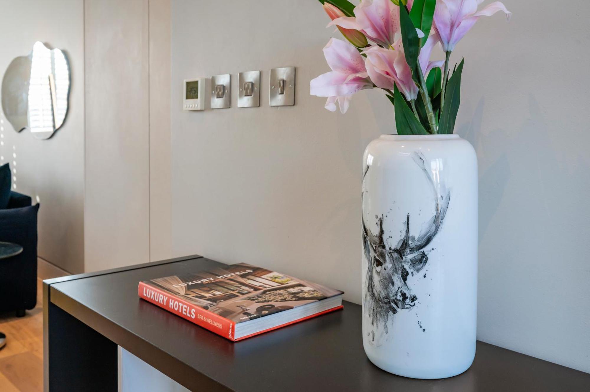 Arcore Premium Apartments Bloomsbury Лондон Екстериор снимка